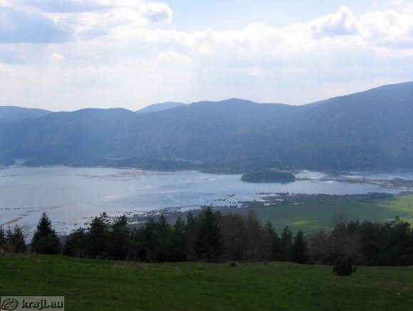 Cerkniško jezero s Slivnice